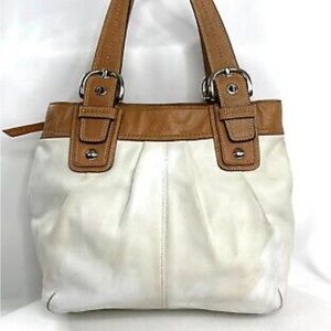 Coach Gallery Soho Off White Pleated Leather Medium Tote Shoulder Bag